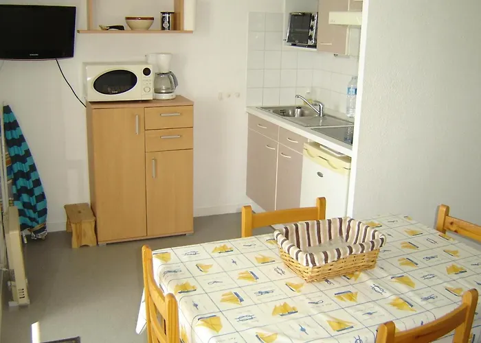 En Bord De Avec Balcon Et Parking Prive - 2 Personnes - Fr-1-540-211 Apartment